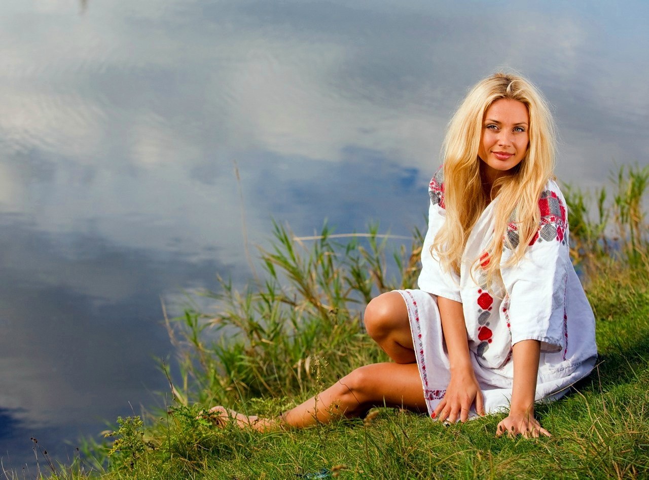 Sexy girl Slavic girls in Padang