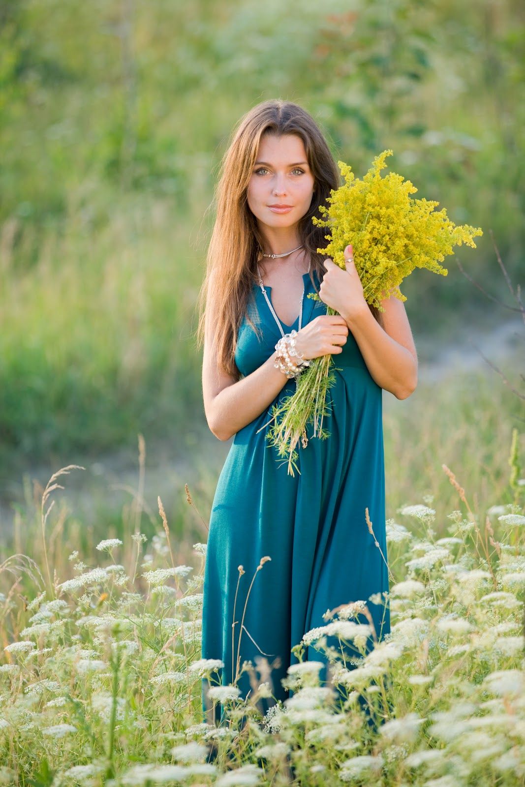 Slavic women in Padang